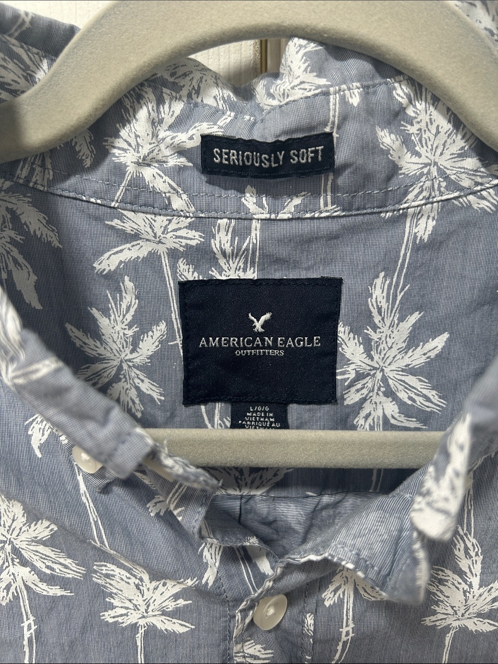 American Eagle Outfitters Blue & White Palm Print Button-Up Shirt - Picture 2 of 8